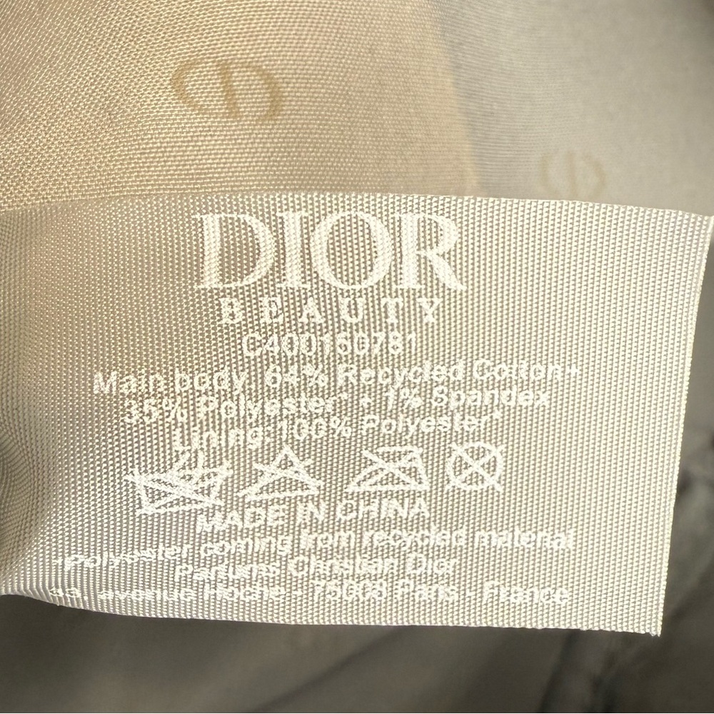 DIOR 2024 COSMETIC BEAUTY POUCH MAKEUP DEMIM BLUE BAG WITH STAR ZIPPER PULL - Picture 15 of 15